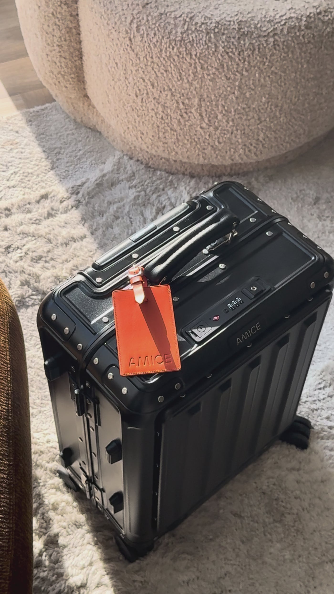 Carry-on black